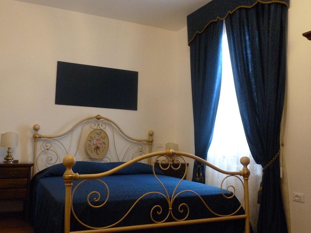 B&B La Terrazza Dei Miracoli Veneza Quarto foto